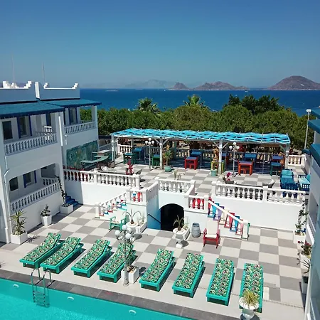 Bahama Art Hotell 3*