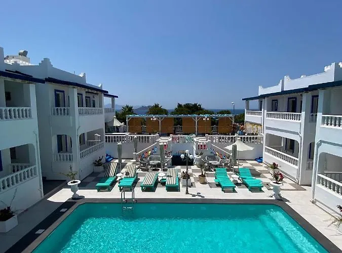 Bahama Art מלון 3*