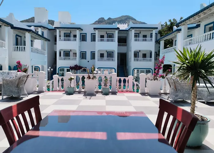 Bahama Art 3* טורגוטריס