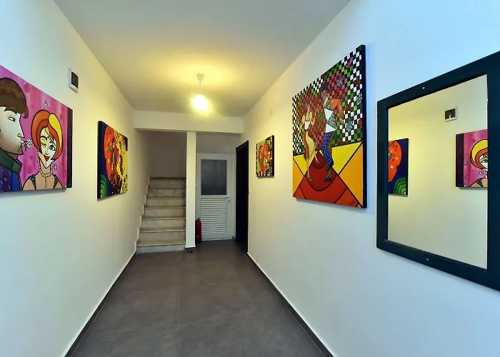 מלון Bahama Art 3*